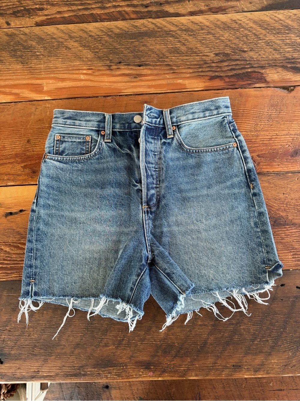 Denim Forum the yoko mid thigh short